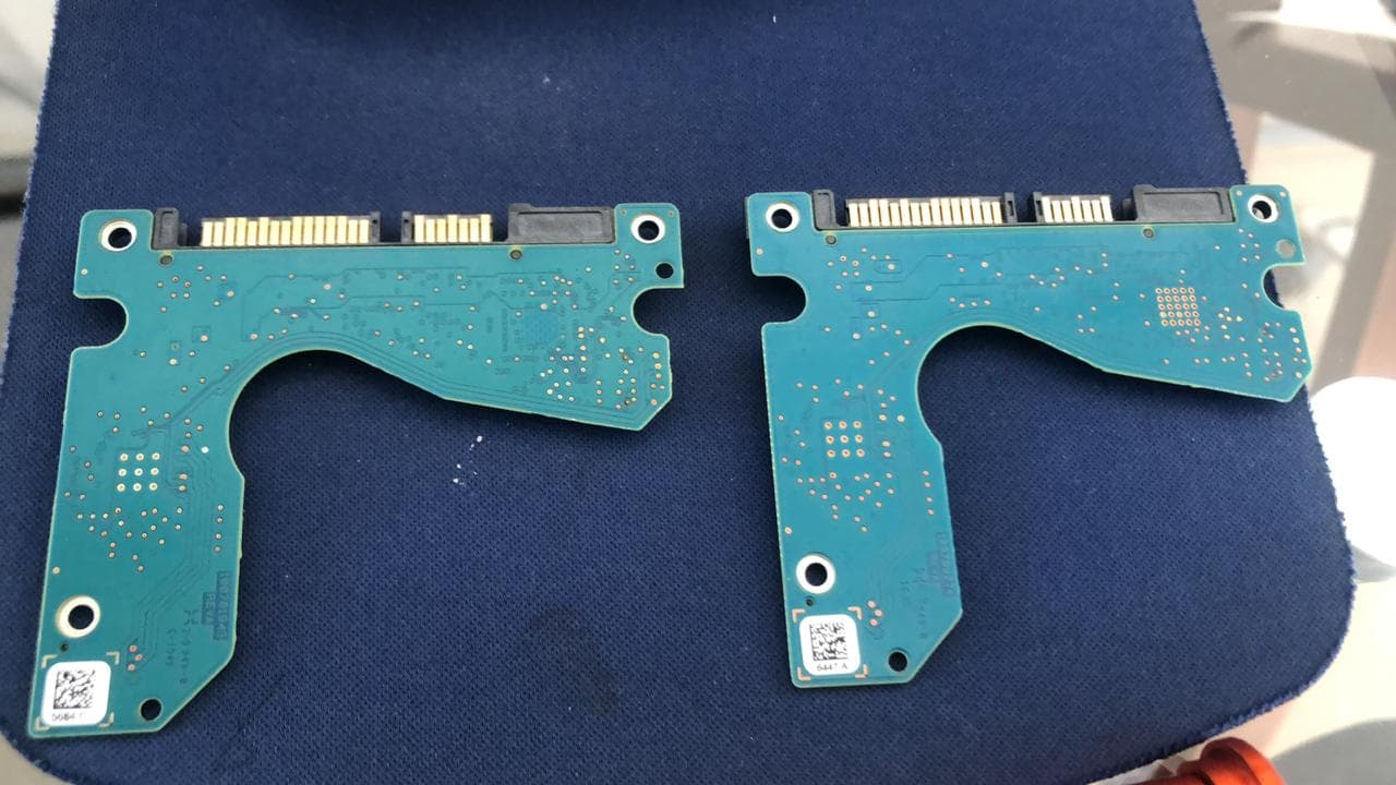 Placas de circuito de discos duros analizadas